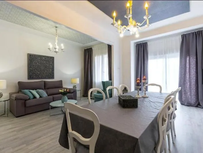 Nice, Cozy, Fcb Stadium,Payment Parking Barcelona Spain