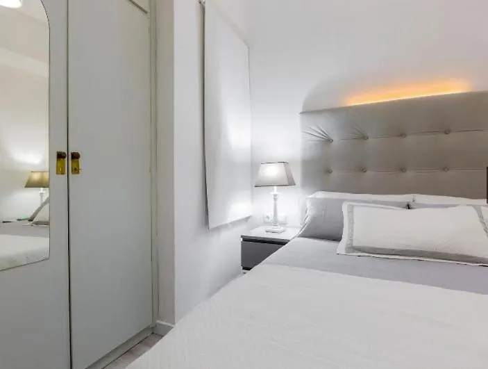 Nice, Cozy, Fcb Stadium,Payment Parking Barcelona Apartment