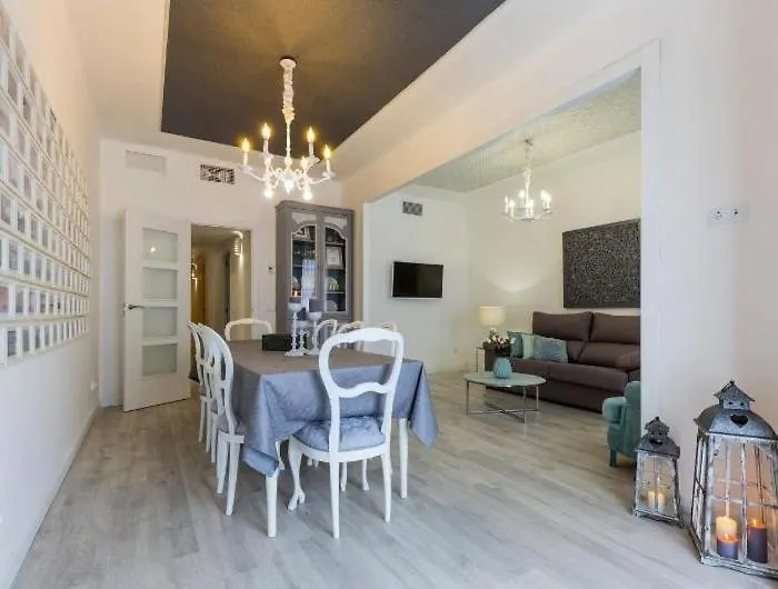 Nice, Cozy, Fcb Stadium,Payment Parking Barcelona